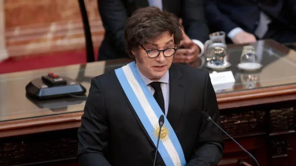 Javier Milei vetó la ley de financiamiento universitario, tras la multitudinaria movilización en defensa de la educación pública