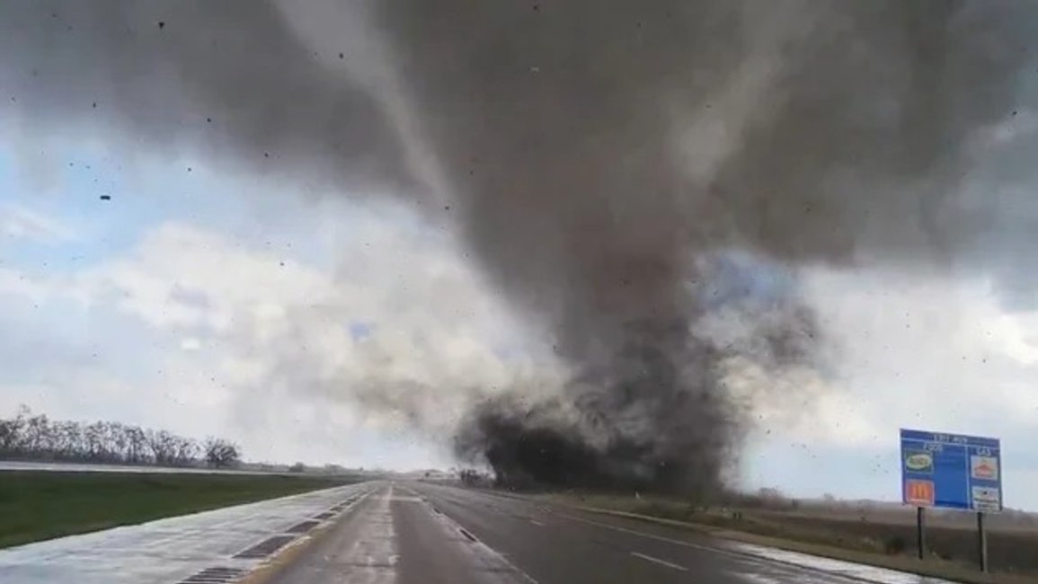 Huracán Milton: tornados anticipan su llegada a Florida 