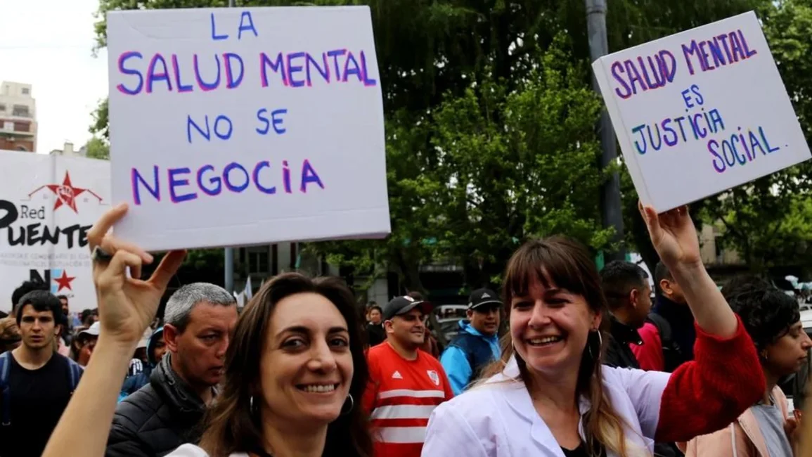 Trabajadores del Hospital Bonaparte se manifestaron en contra del plan de "reestructuración" ideado por Salud