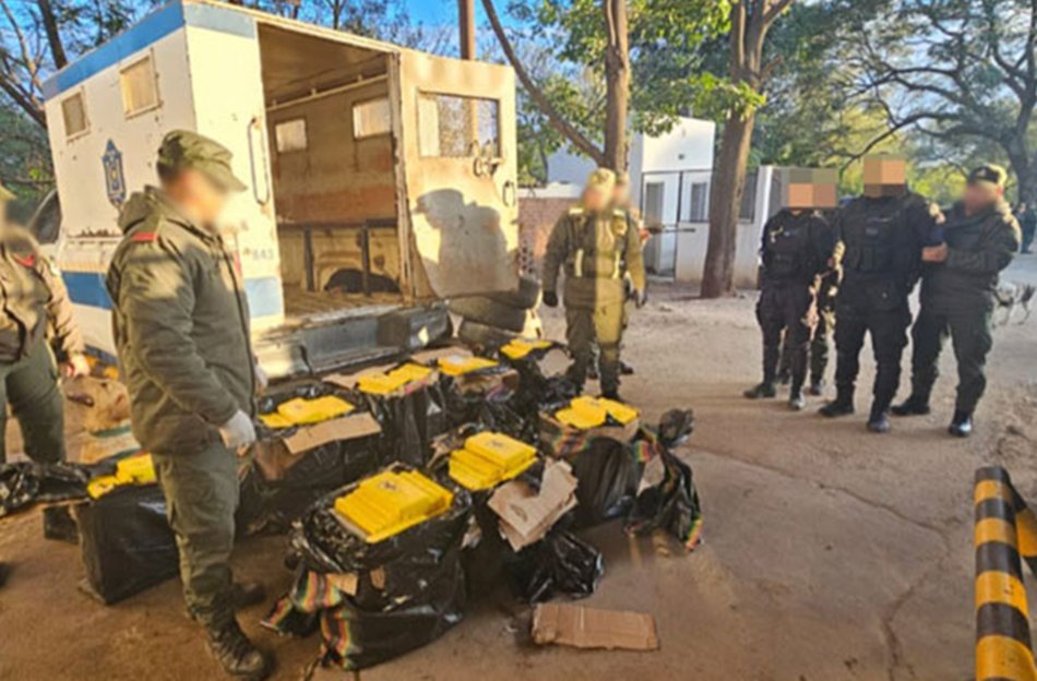 Comisario denunció a su jefe por graves irregularidades en los adicionales y fue sancionado- Comisario denunció a su jefe por graves irregularidades en los adicionales y fue sancionado