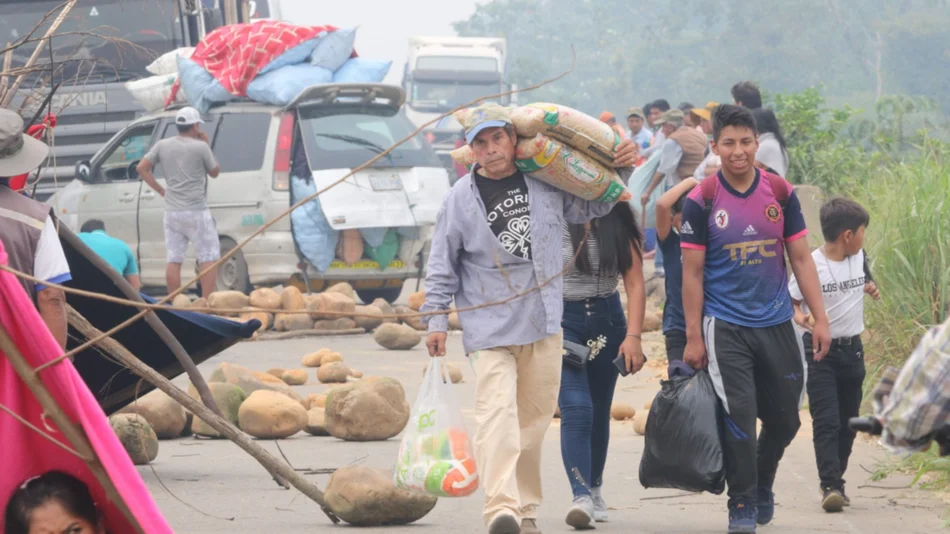 Seguidores de Evo Morales cortan las rutas en Bolivia