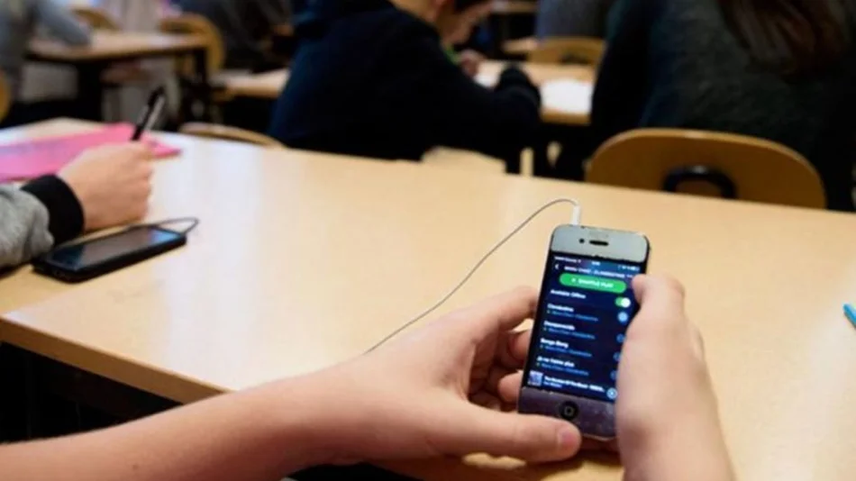 Avanza la ley para regular el uso de celulares en las escuelas de Salta