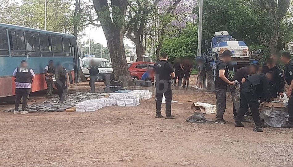 VIDEO. En un fuerte operativo de la PSA, secuestraron 300 kilos de marihuana, 20 kilos de cocaína y detuvieron a un hombre en Metán