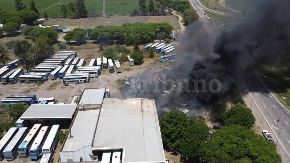 Tras el voraz incendio en Güemes, La Veloz del Norte avisó que se buscan "esclarecer las causas"