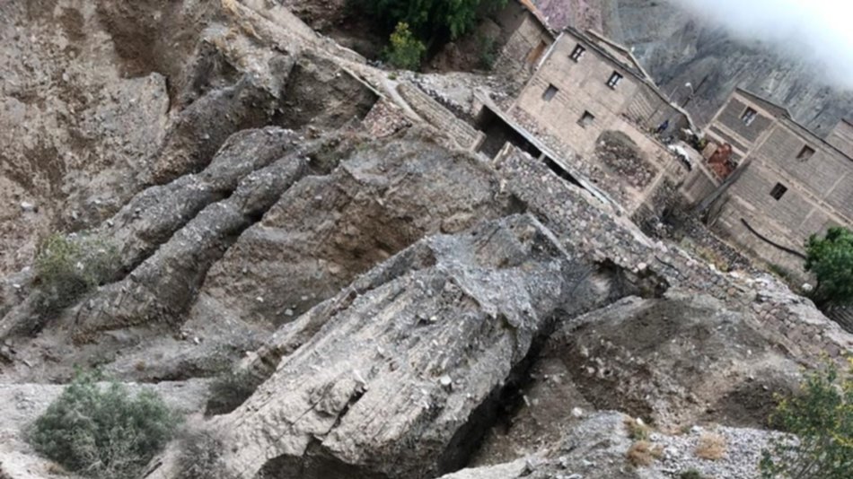 La crecida del río en Iruya generó preocupación entre los vecinos