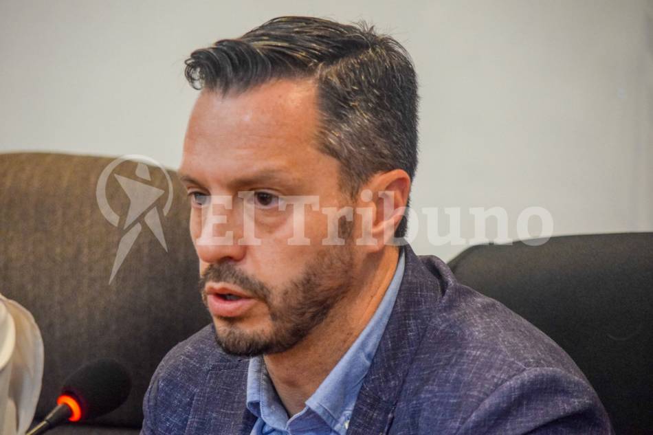 VIDEO. Muerte del excomisario Vicente Cordeyro: el cuerpo fue hallado a unos 800 metros del incendio en el Cerro Elefante 