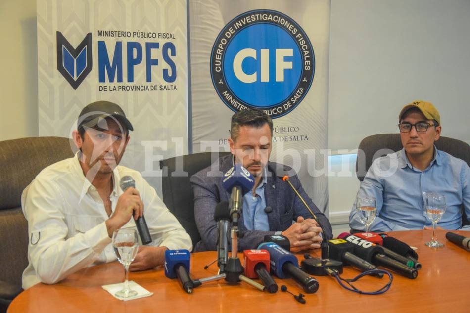 VIDEO. Muerte del excomisario Vicente Cordeyro: el cuerpo fue hallado a unos 800 metros del incendio en el Cerro Elefante 