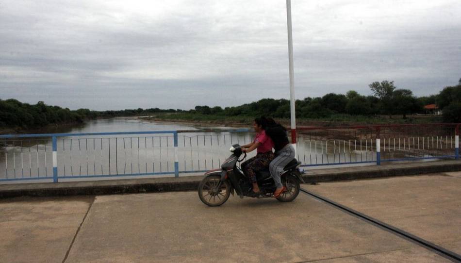 A política nacional de ajuste de obras públicas ameaça o Corredor Bioceânico.