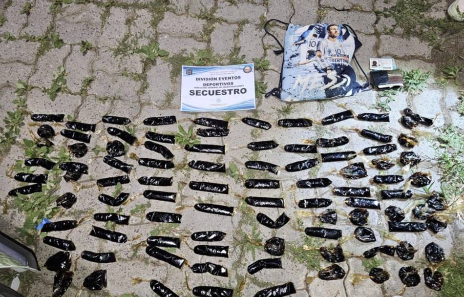 Escándalo en el Martearena:  atraparon a personal de salud con fernet escondido en una ambulancia