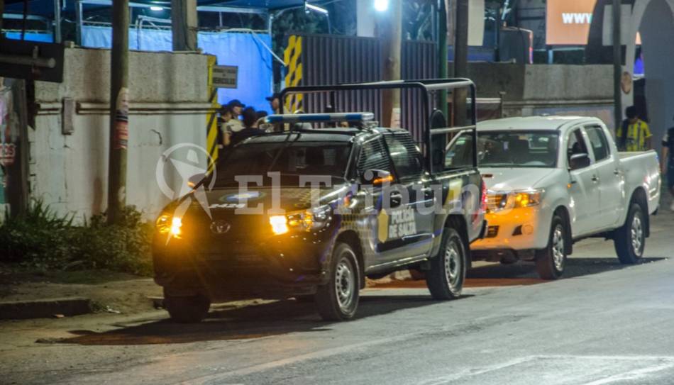 VIDEOS. Violento ataque en un lavadero de zona sur: un hombre habría sido baleado