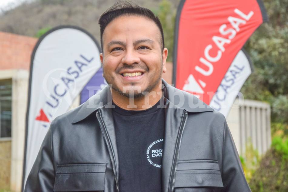 VIDEO. Equilibrio humano y tecnología: las claves de Fredi Vivas en su charla sobre IA