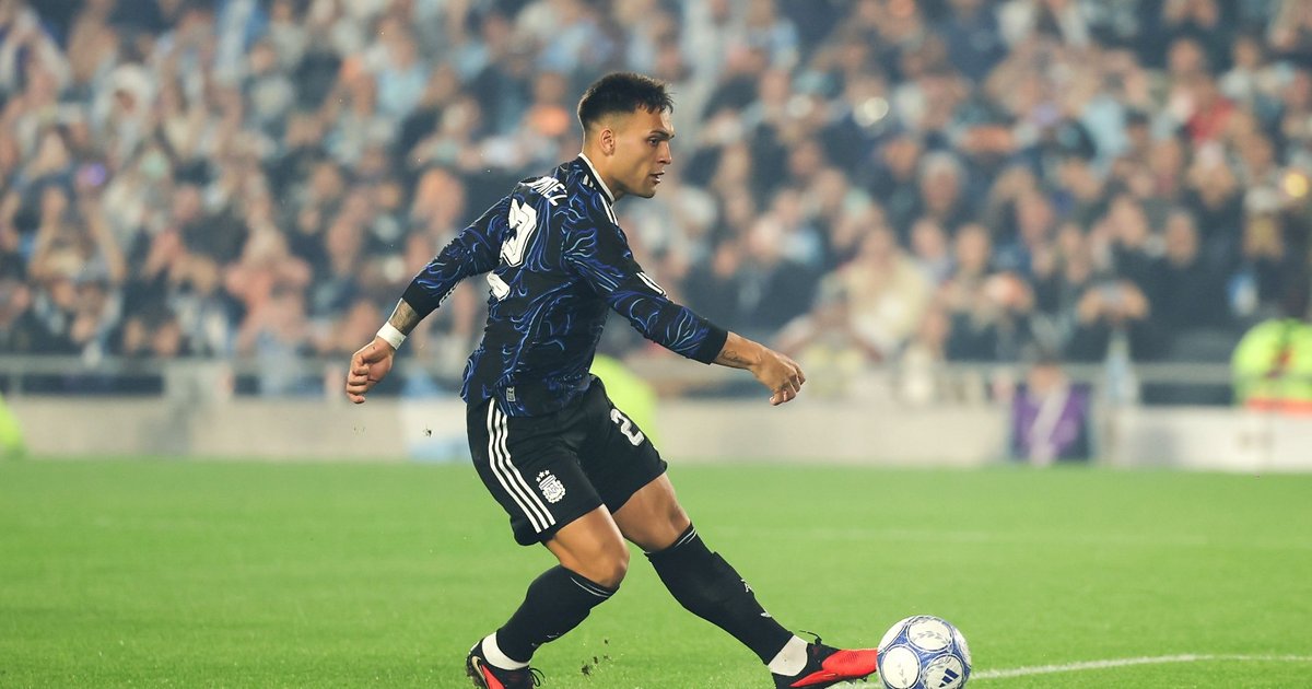 Photo: eltribuno.com Lautaro Martínez Equals Kun Agüero as Argentina's 3rd All-Time Top Scorer