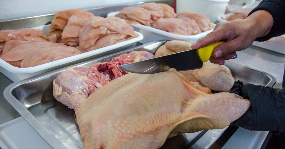 En Salta no es que se coma más pollo: se compra menos carne vacuna