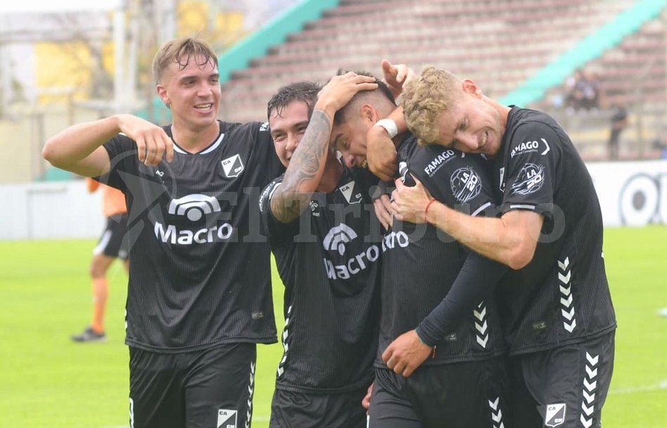 A Central Norte se le escapó el triunfo y no despega: empató con Racing de Córdoba