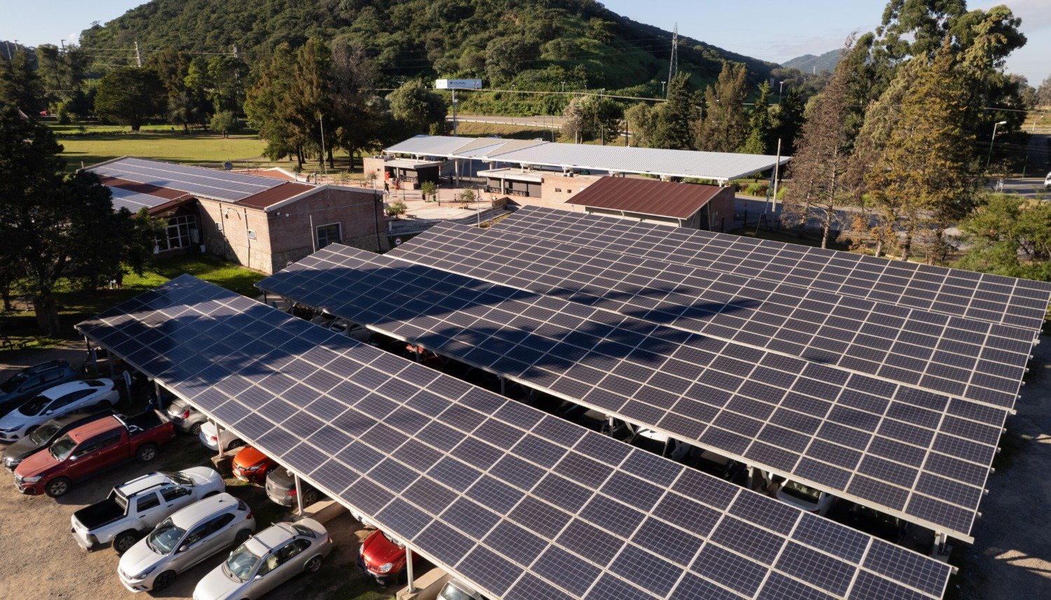UCASAL analiza su consumo energético y proyecta nuevas acciones para un campus más sustentable