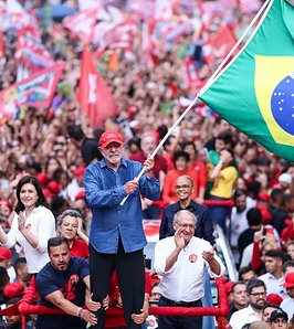 Lula da Silva recibió el saludo de los presidentes de la región, mientras Milei y Trump guardan silencio