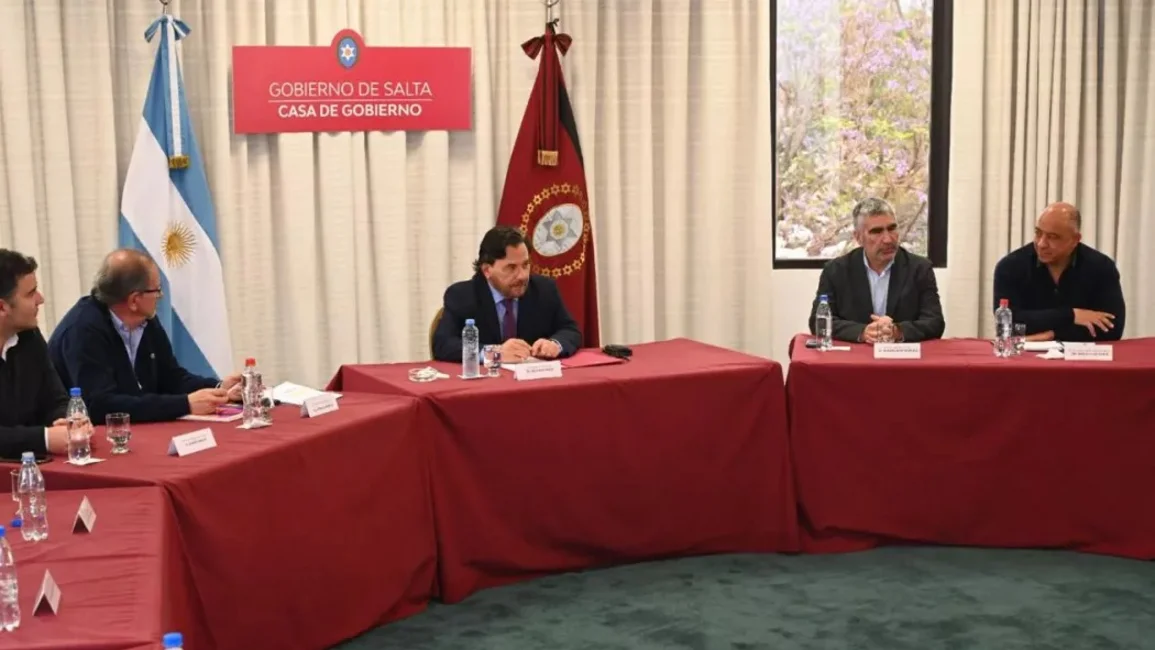 Los empleados públicos de Salta cobrarán el aguinaldo el 17 de diciembre Los empleados públicos de Salta cobrarán el aguinaldo el 17 de diciembre