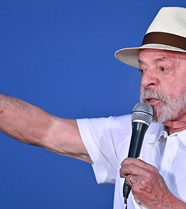Lula apuntó contra Flávio Bolsonaro por su fuga a Estados Unidos: “Es vergonzoso, quien no debe, no teme”