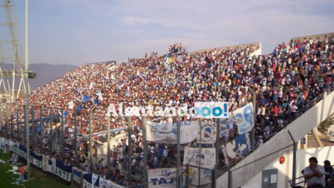 ¡Atento Juventud! Quieren bajar el torneo de 30 equipos