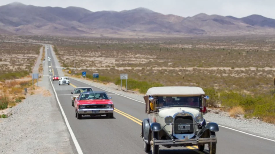 Un viaje por el paraíso en autos clásicos
