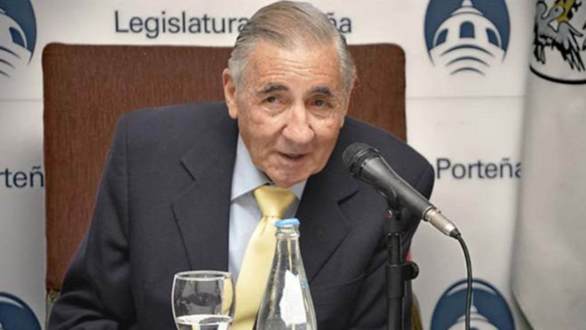 Reconocen a médico salteño en la Legislatura porteña