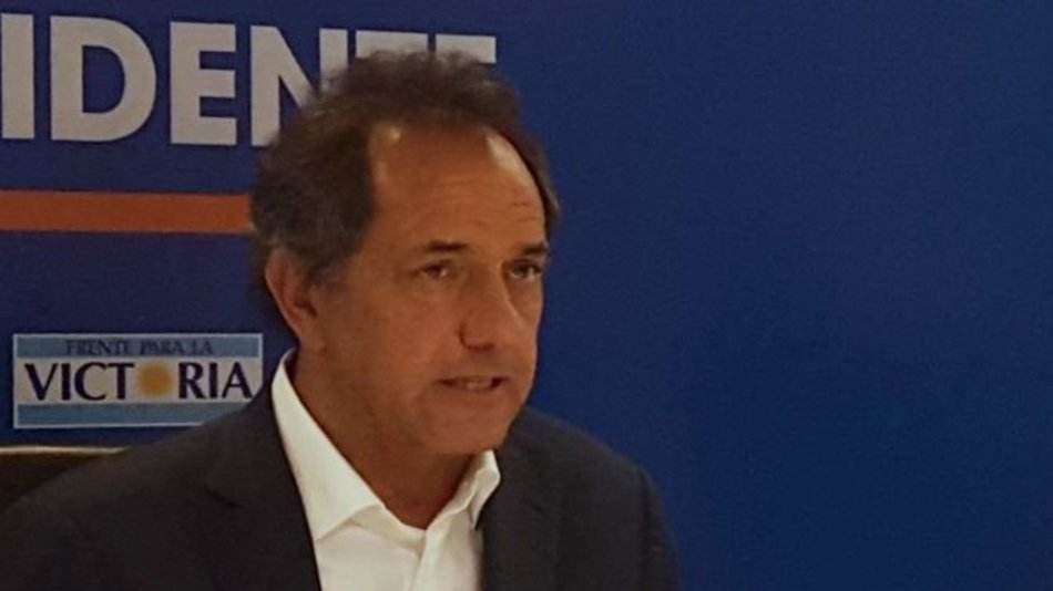 Daniel Scioli: "Subir el dólar y enfriar la economía son las recetas del FMI que acá ya vivimos"