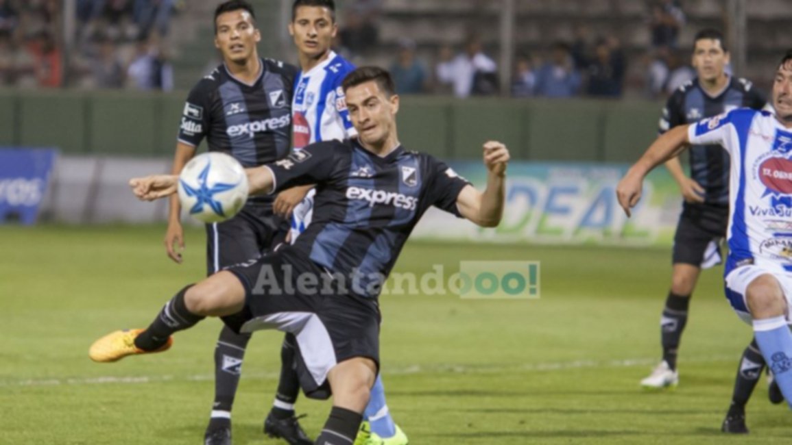 Central pierde un jugador importante: Fuentes se rompió los ligamentos