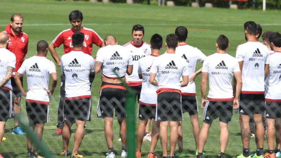  Gallardo probó con de la Cruz y Auzqui de titulares, con sorpresa incluida