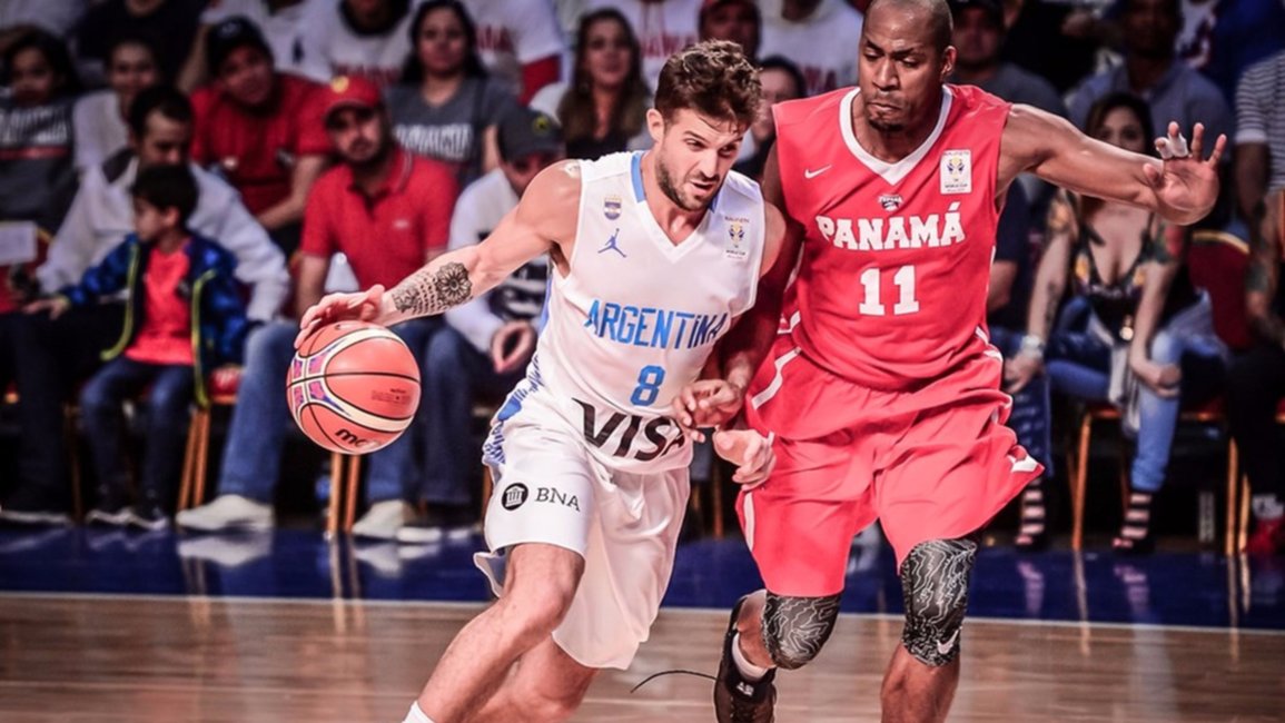 Argentina sacó adelante un duro partido y es líder en las eliminatorias