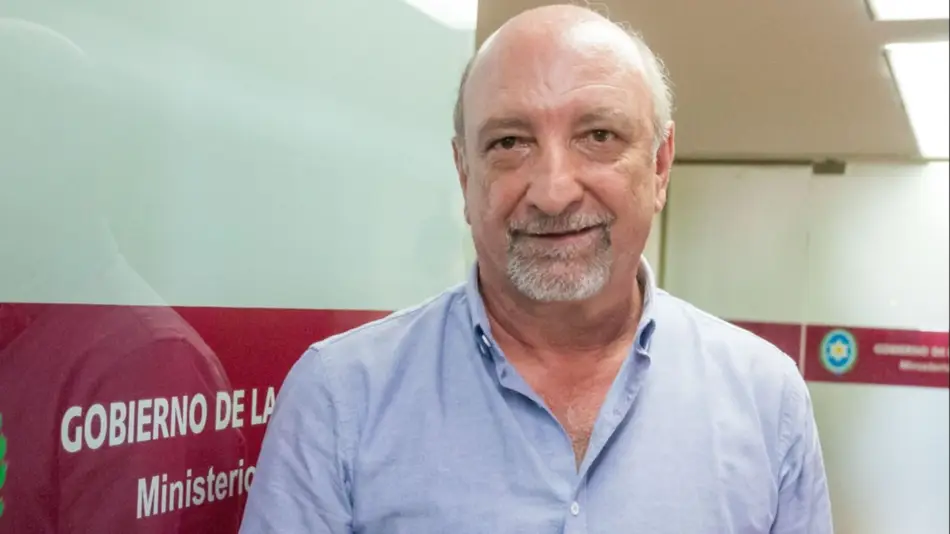 "Rechazamos las renuncias, hay un planteo ridículo"