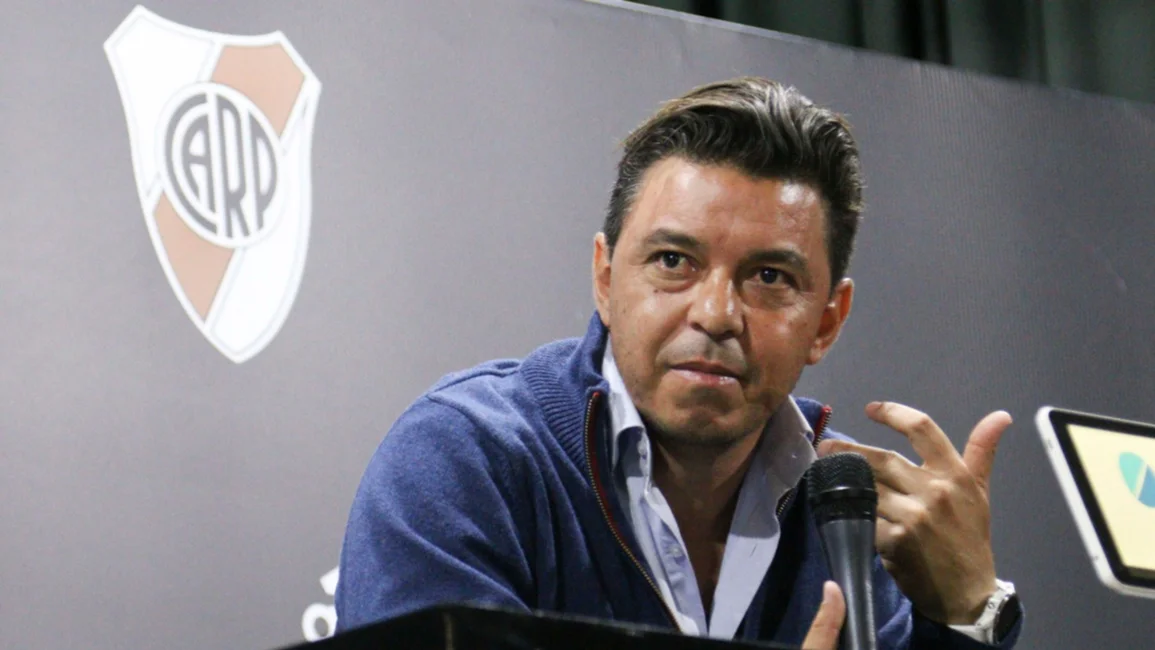 Gallardo supera a Guillermo por un partido