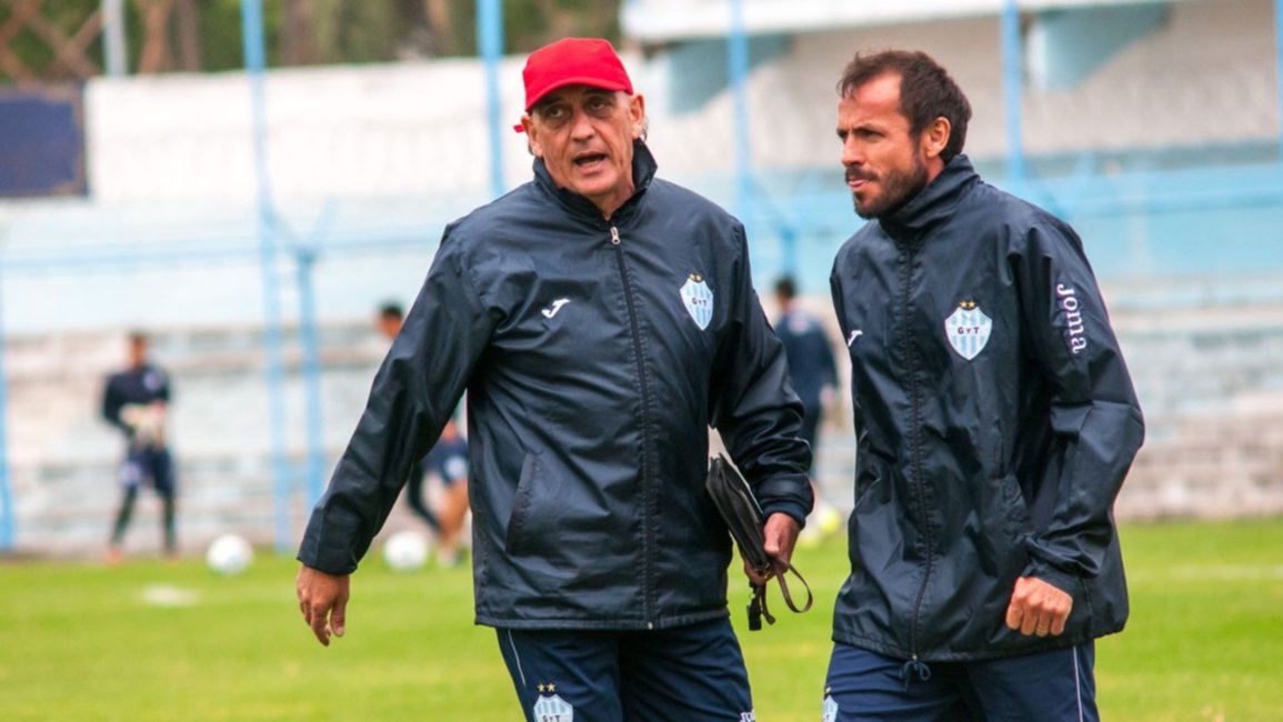 Echaron a Riggio y Ramasco será el DT de Gimnasia hasta fin de año