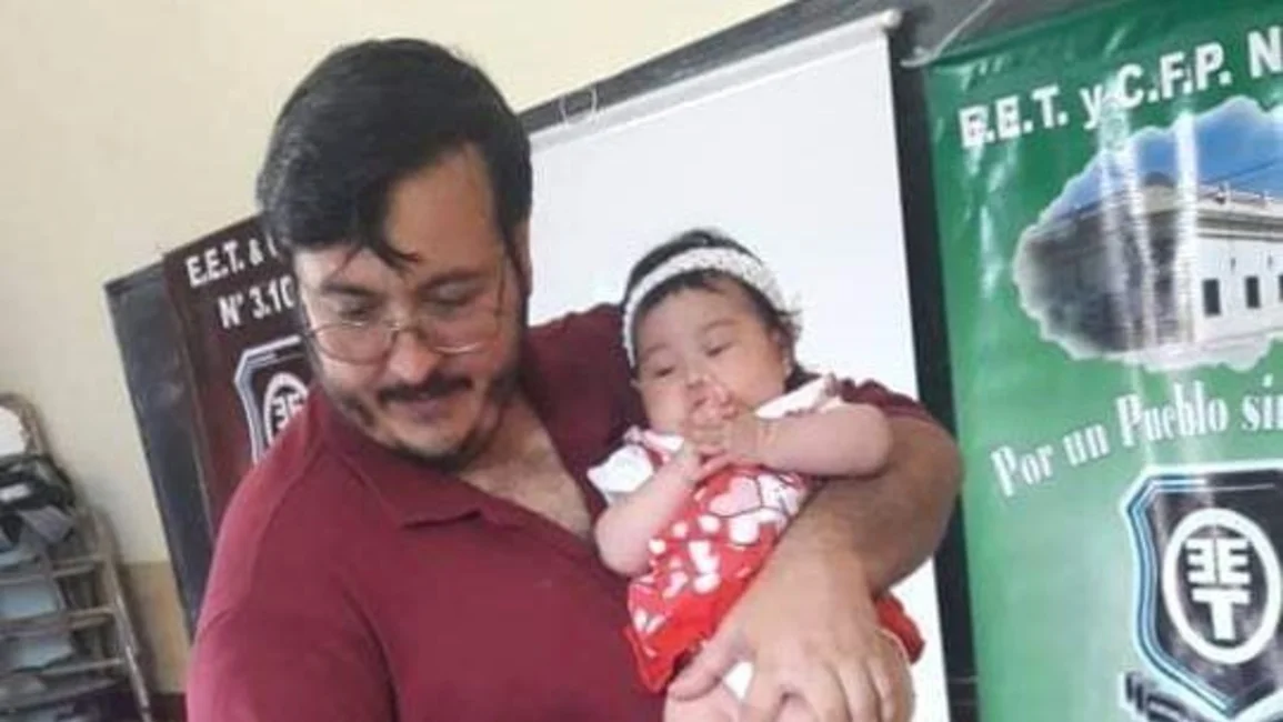 "No hay que discriminar a una alumna por ser mamá. Hay que enseñarle a ver la vida de otra manera"