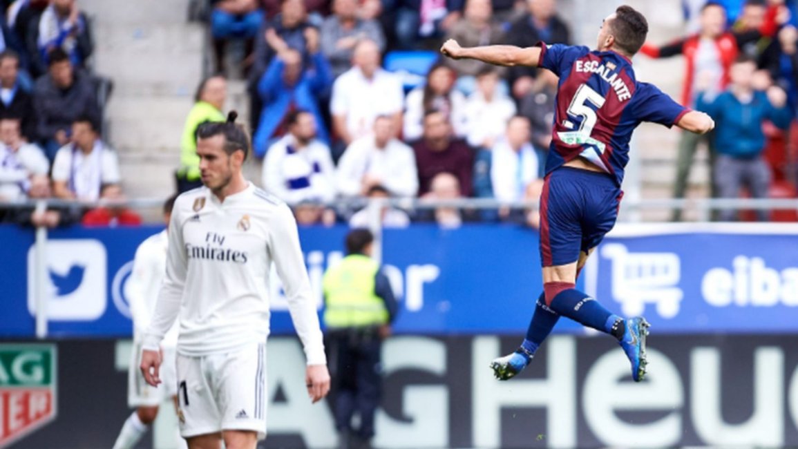 Eibar goleó al Real Madrid de Solari