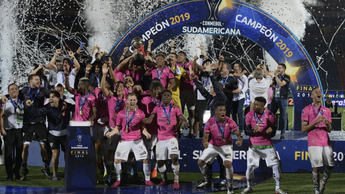 Independiente del Valle terminó con la ilusión de Colón y gritó campeón