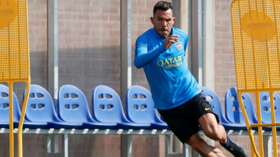 Tevez se recupera del desgarro y podría volver antes de lo esperado