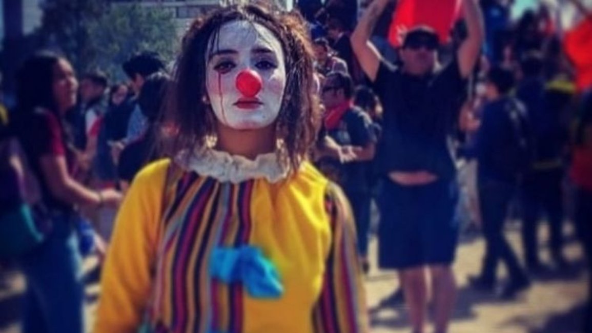  "La Mimo": la artista que apareció ahorcada en medio de la represión en Chile