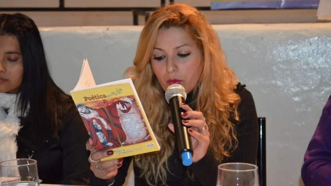 Estudiantes del Liceo Cultural Docente presentarán la antología poética “EnamorArte”