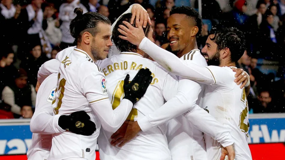 Real Madrid superó a Alavés y sigue en la cima
