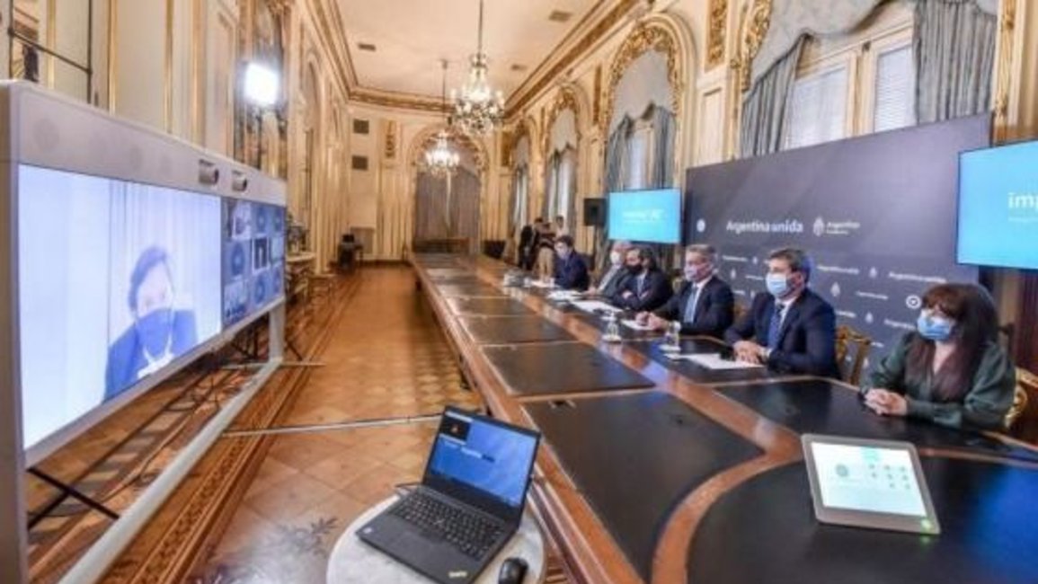 "Tendremos la posibilidad de conectar todos los hospitales del país”, dijo el gobernador Sáenz
