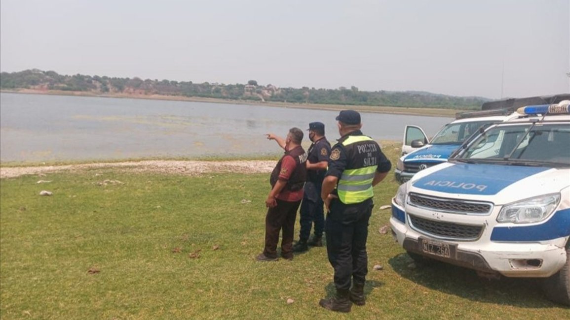 Domingo trágico en Cabra Corral: Un hombre se ahogó  jugando en el agua con amigos