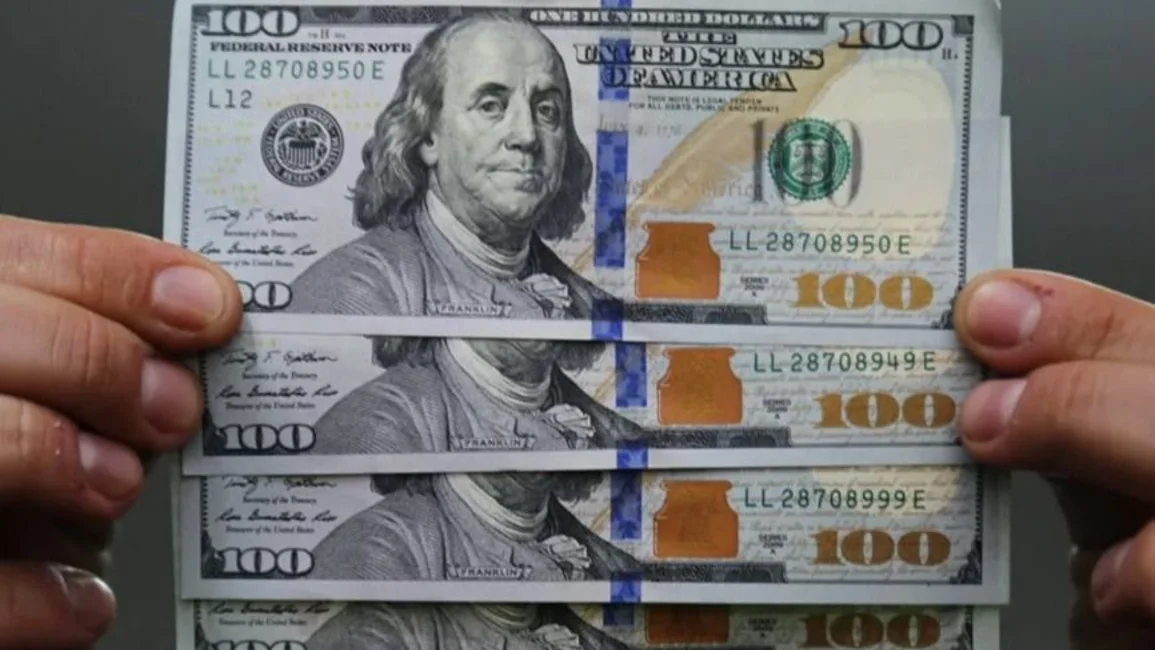 El dólar blue cortó la tendencia a la baja y cotizó a $162