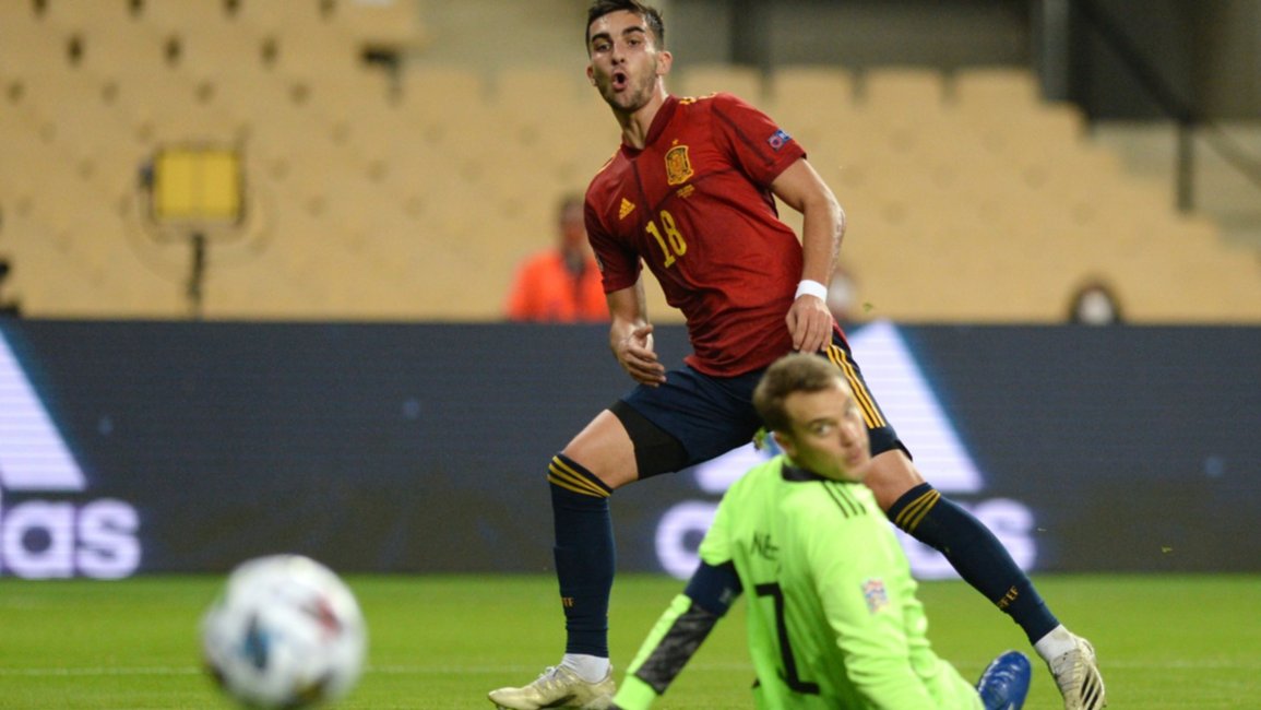 España humilló a Alemania y se metió en la semi del torneo europeo