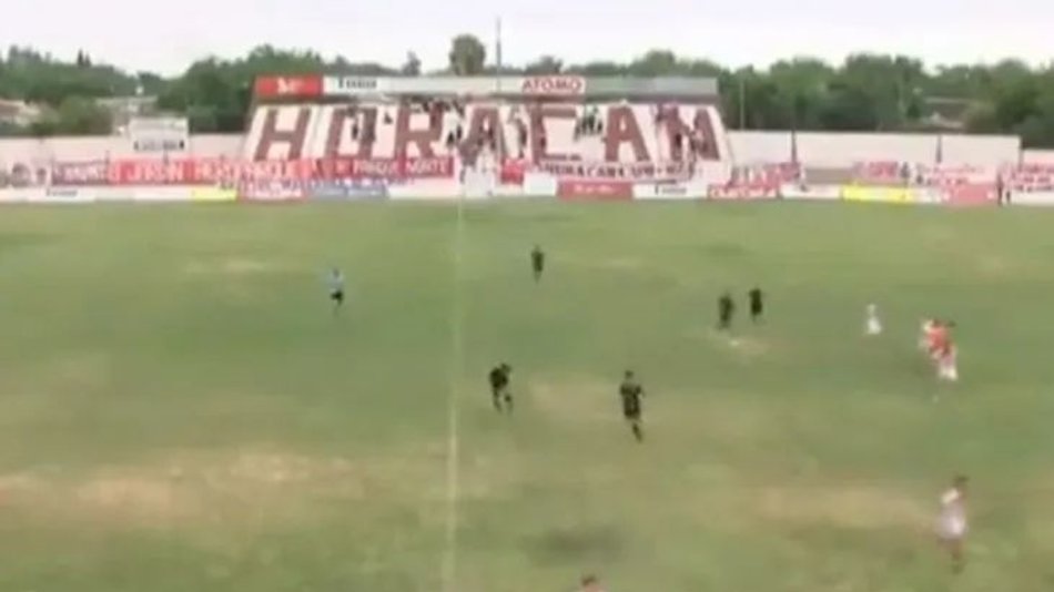 VIDEO. Demencial: se suspendió un partido del ascenso por un tiroteo e hirieron a un DT