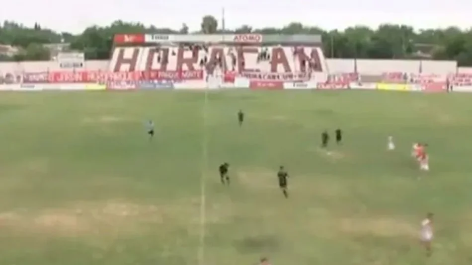 VIDEO. Demencial: se suspendió un partido del ascenso por un tiroteo e hirieron a un DT