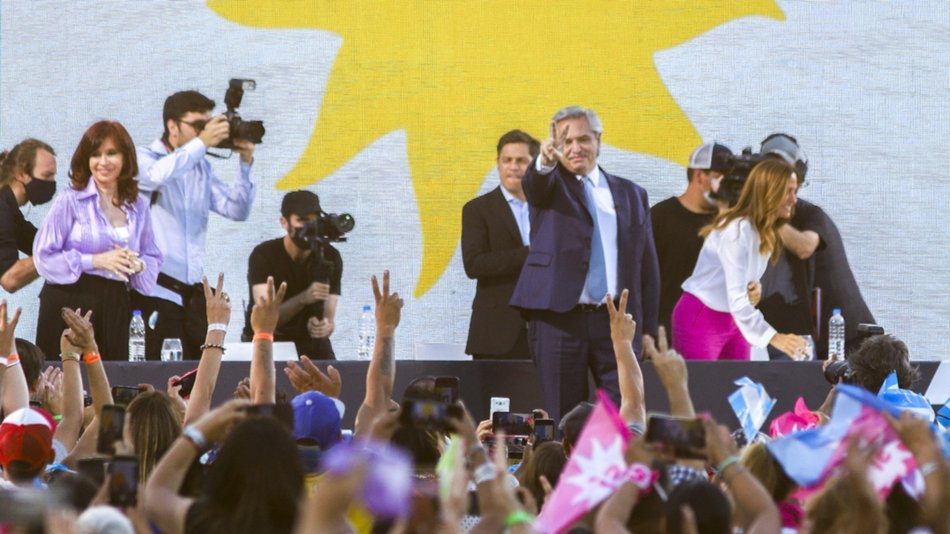 Alberto instó a "construir el sueño de la Argentina que merecemos"