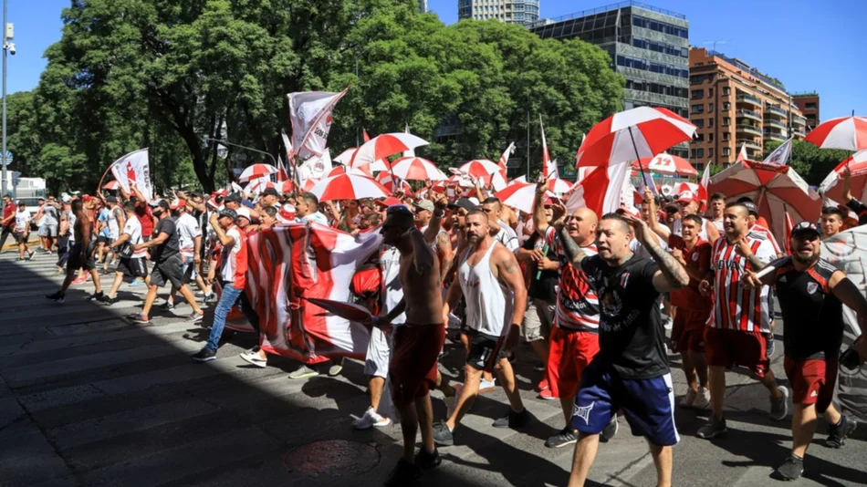 Platense se quiere “salvar” con River: 10 mil la entrada para los hinchas "neutrales"