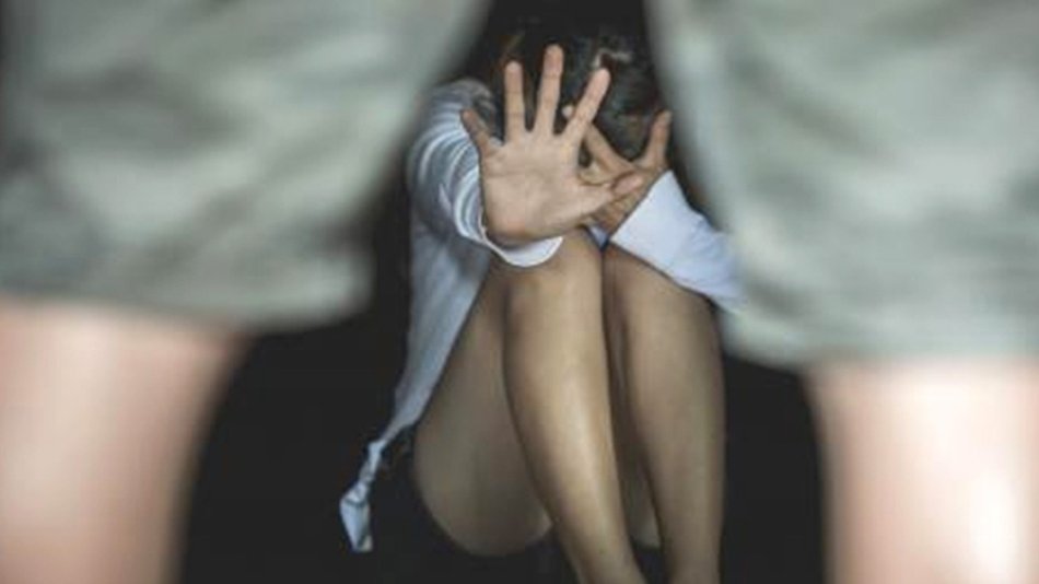 Un hombre  encerró y violó a  su expareja