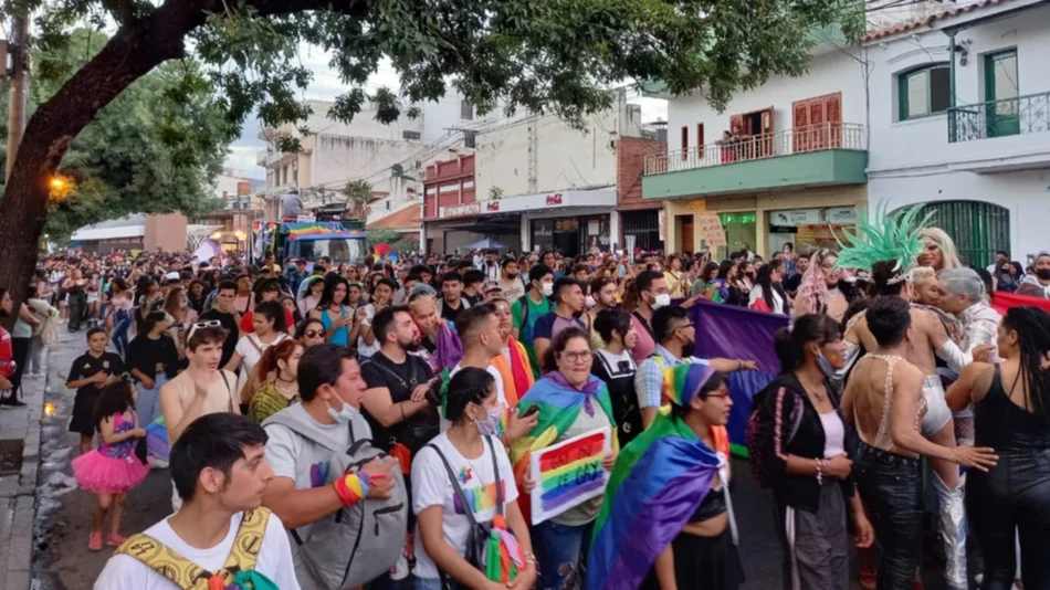 VIDEO. Explotó de gente la marcha del Orgullo, homenaje a Pelusa Liendro