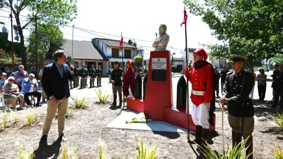 Inauguraron un monumento a Martín Miguel de Güemes en Luján
